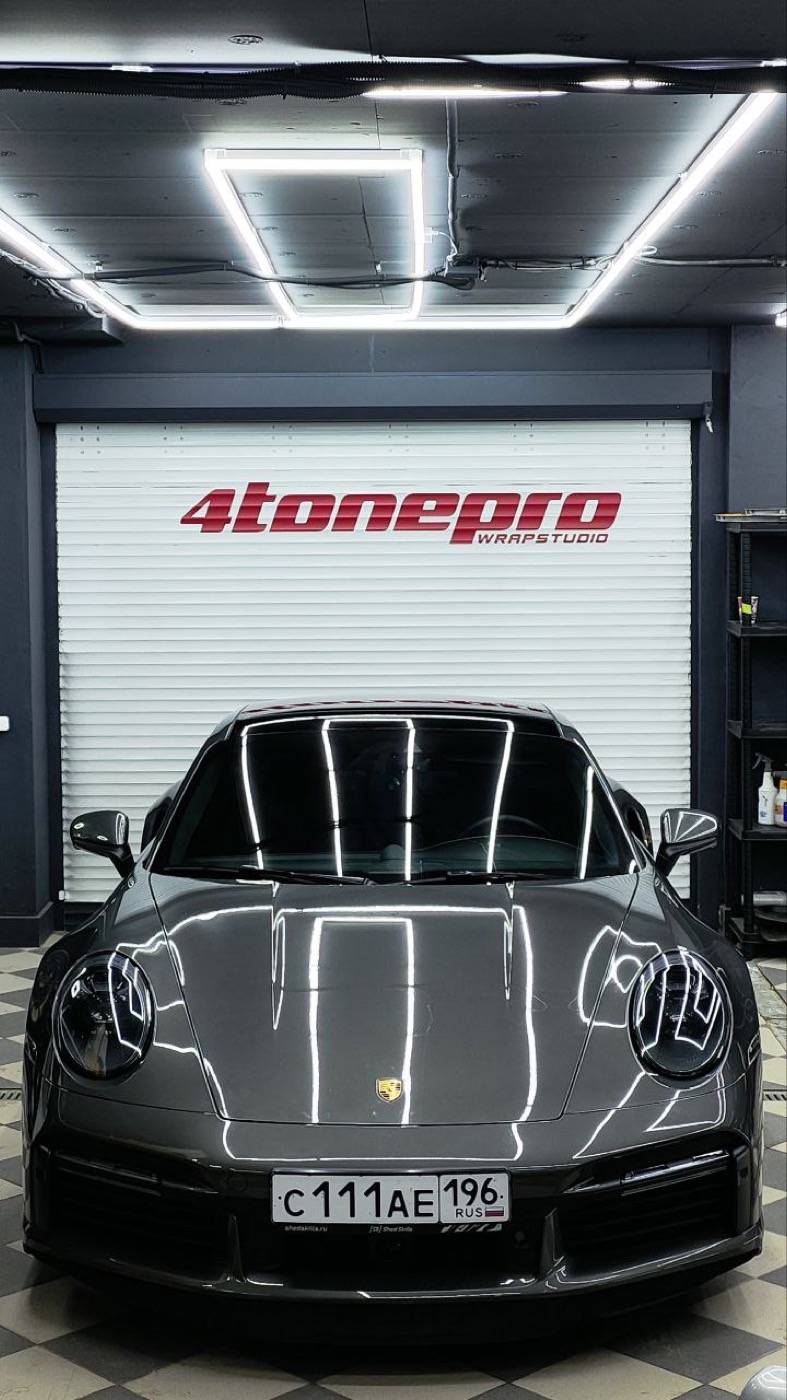 Автомобиль после полировки в студии 4tonepro